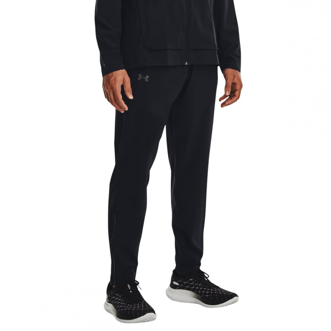 Pantaloni alergare barbati Under Armour OutRun The Storm FW 2025