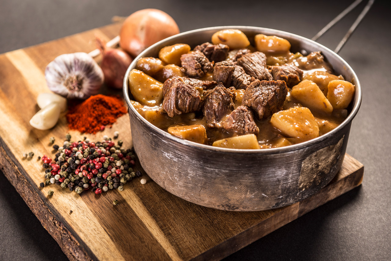 Mancare deshidratata liofilizata Adventure Menu Gulas de vita cu cartofi 400g