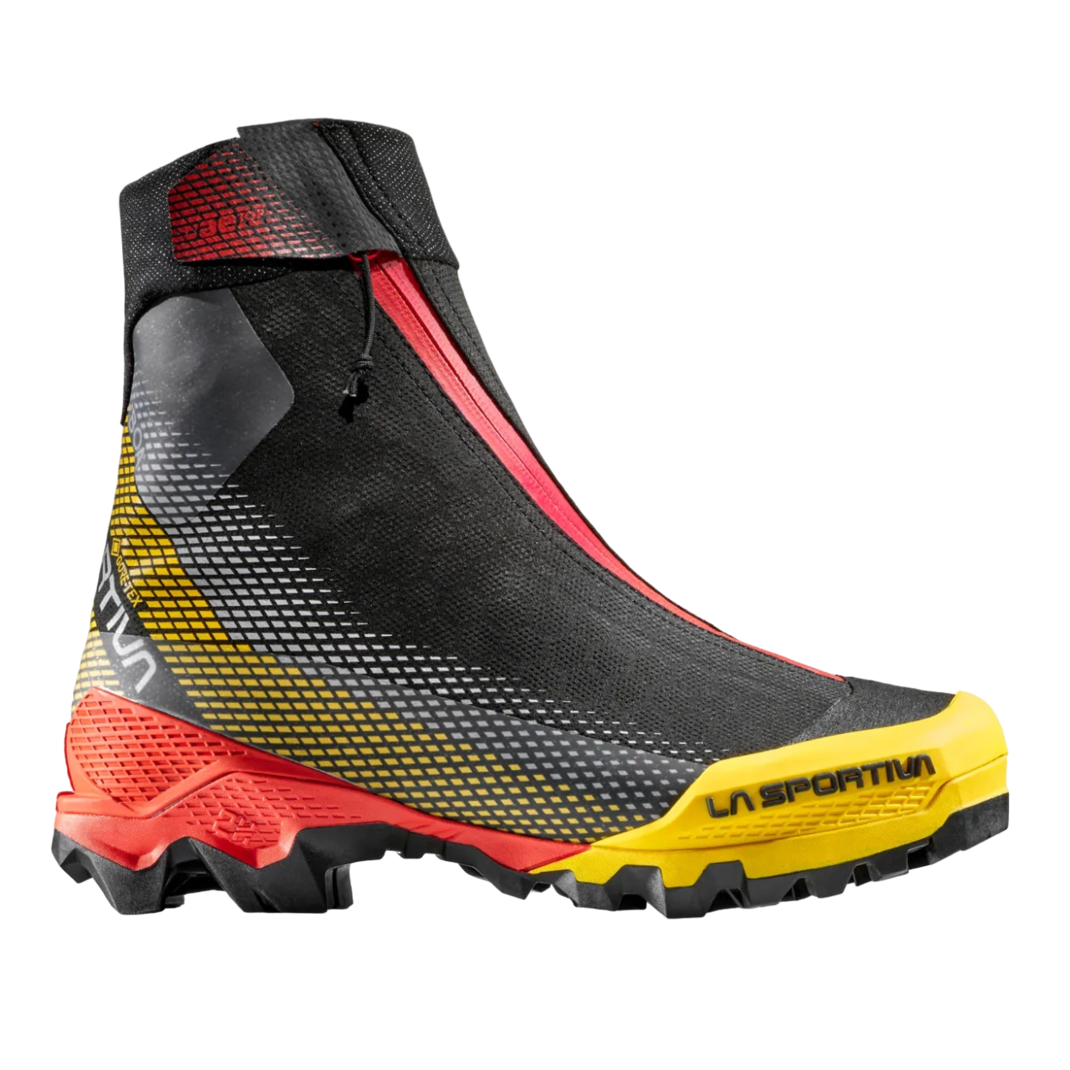 Bocanci trekking barbati La Sportiva Aequilibrium Top GTX-Negru/Galben-38