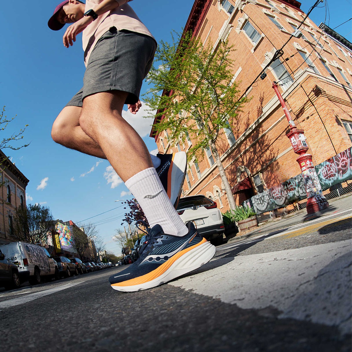 Pantofi de alergare barbati Saucony Hurricane 24